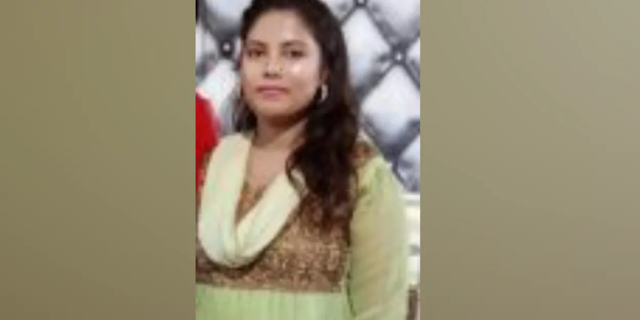 A 15 ans, Sitara vient d'être mariée de force a un homme de 60 ans au Pakistan