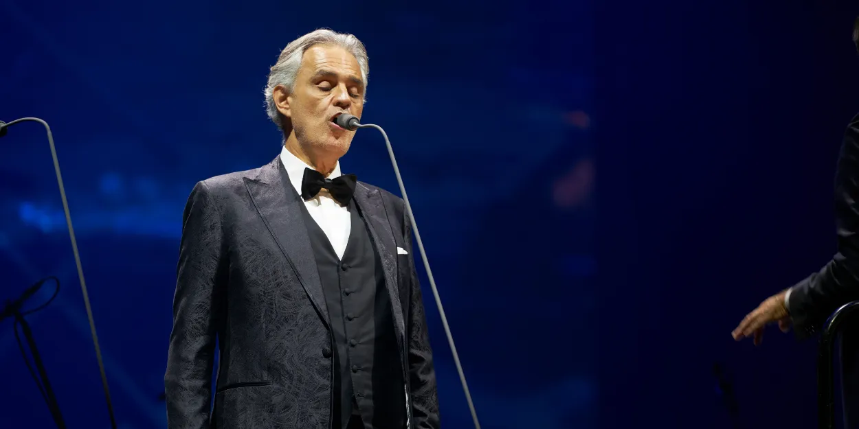 Andrea_Bocelli_chant_paix_devant_pape_Léon_XIV