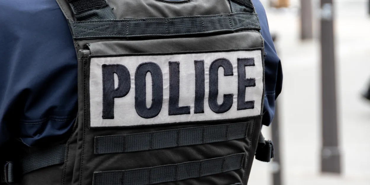 Attaque au couteau dans un lycée à Arras un enseignant tué et deux élèves blessés