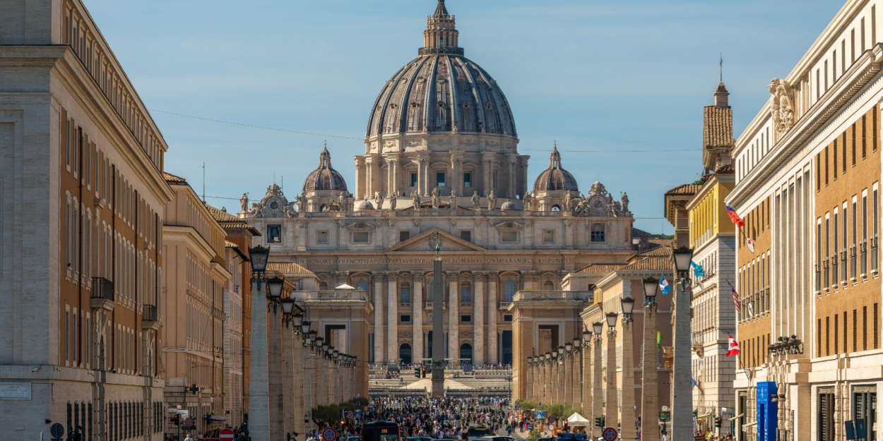 Au Vatican, le pape fait appel à un pionnier de l’IA