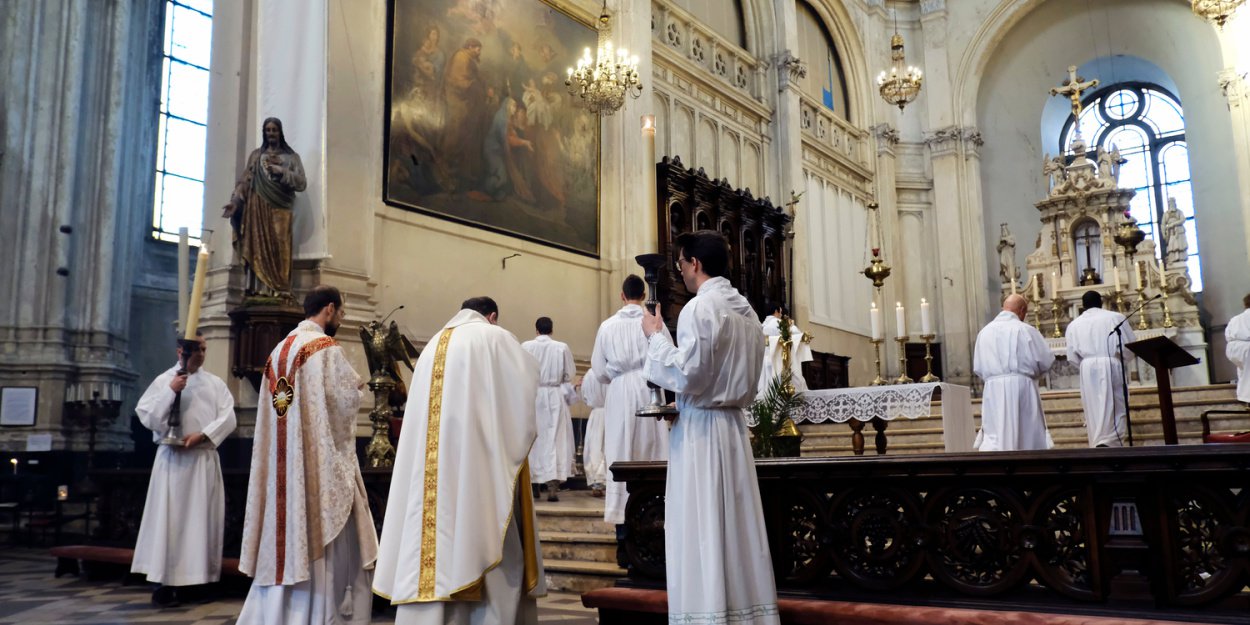 Belgique l'Eglise catholique s'excuse pour les enfants arrachés à leur mère