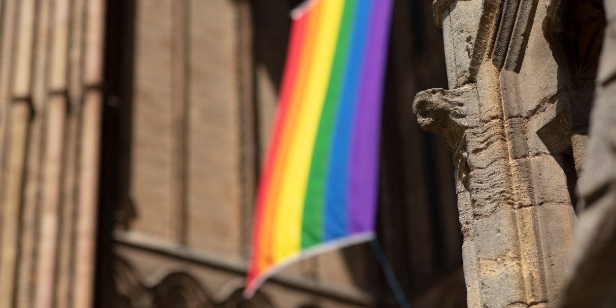 Zegenende homoparen uit Zuid-Anglicanen verzetten zich tegen het besluit van de Church of England