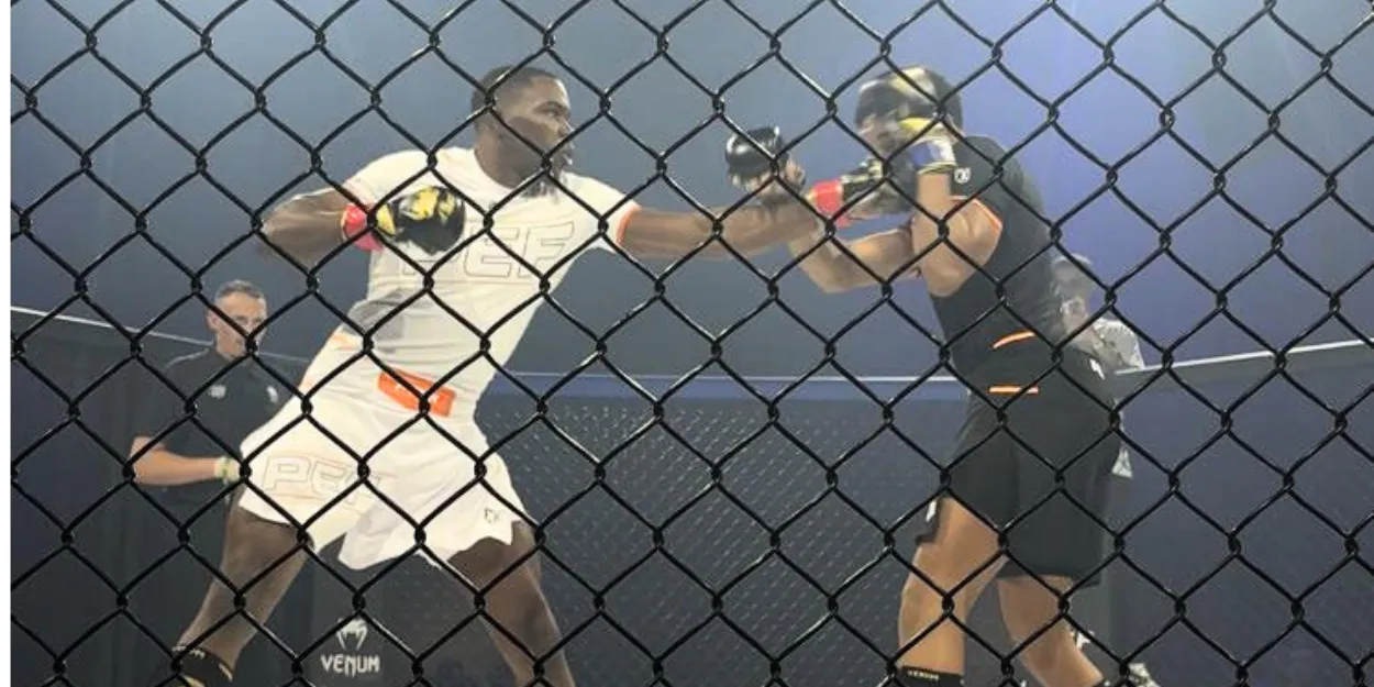 Boxeurs_combattants_MMA_et_chretien_compatible