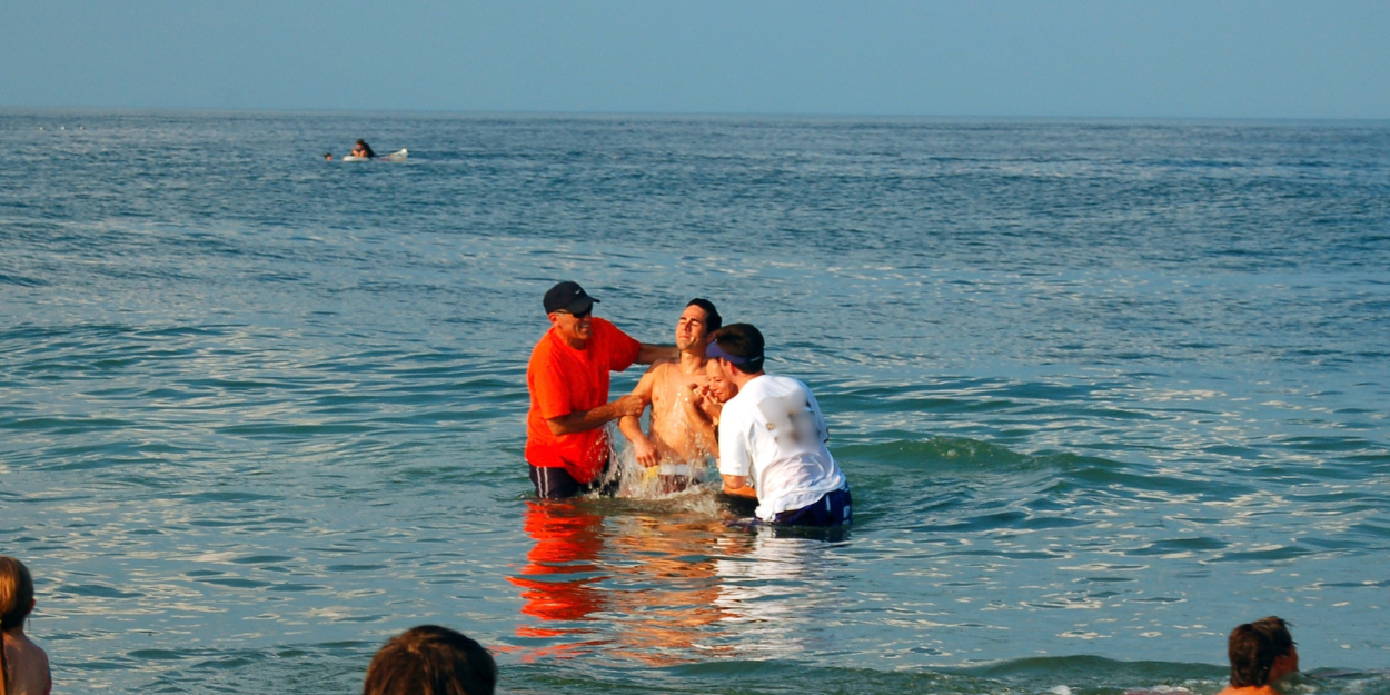 Cuba : des centaines de chrétiens rassemblés pour des baptêmes de masse