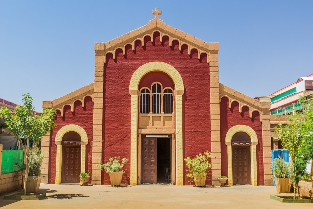 Adoradores cristãos feridos por tiro em uma igreja no Sudão