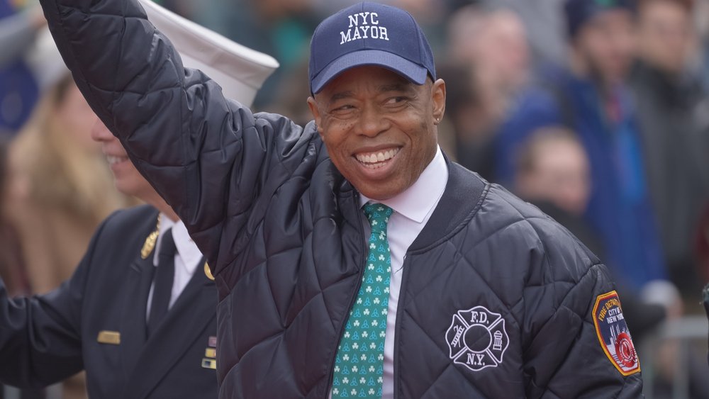 El alcalde de la ciudad de Nueva York, Eric Adams, dice que Dios le dijo que hablara sobre su fe