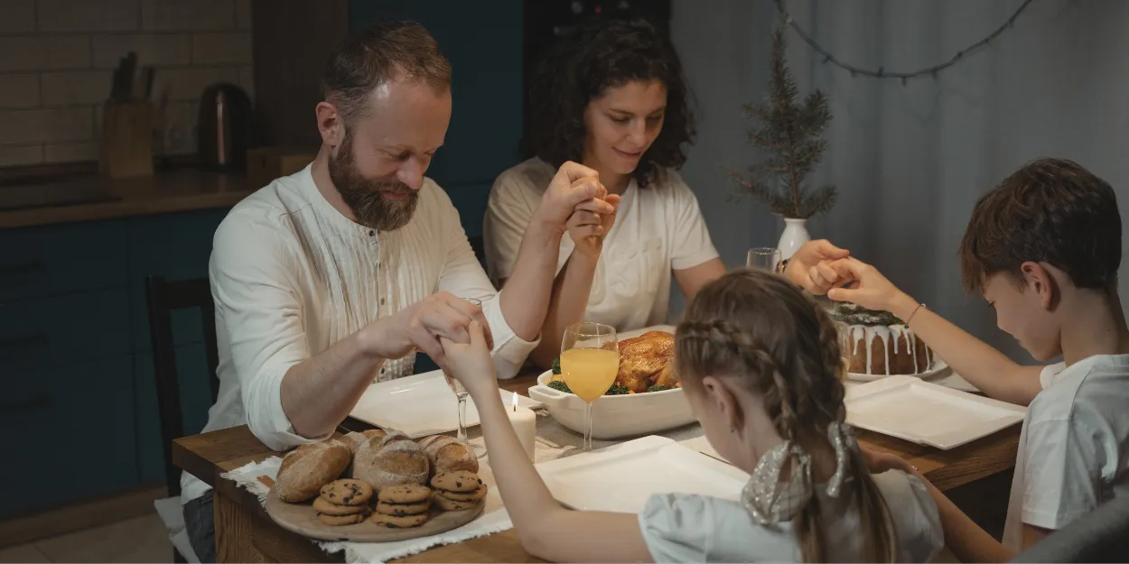 États-Unis_moins_un_tiers_parents_prient _avec_enfants