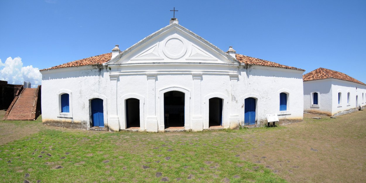 Opname in een kerk tijdens de paasdienst in Brazilië