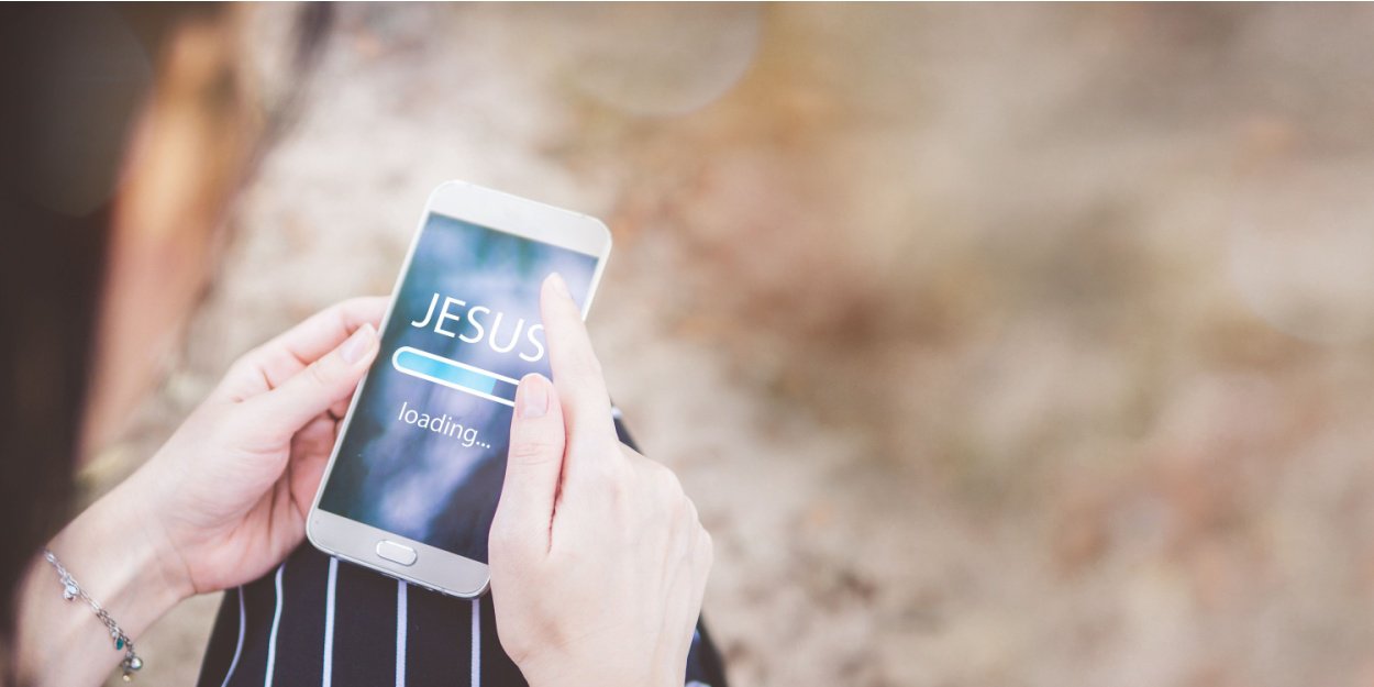 HelloBible comment créer un dialogue enrichissant et pertinent avec la Bible grâce à l'IA