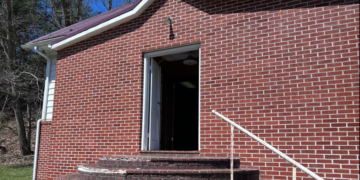 Tributes to Satan and Pentagram an American church vandalized over Easter weekend