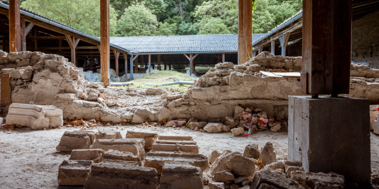 Hongrie une église du XIVe siècle découverte sous un court de tennis