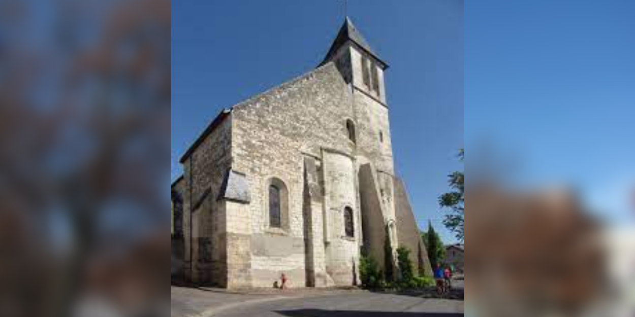 Indre et Loire incendio en una iglesia, probablemente un rayo involucrado