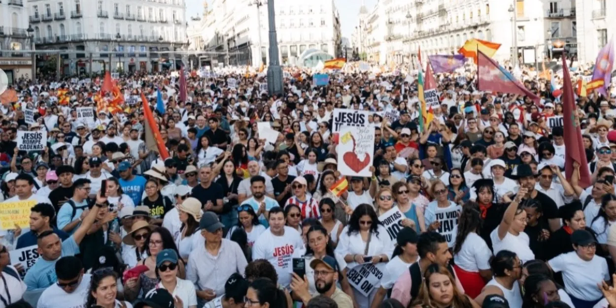Jésus_milliers_chrétiens_rassemblés_Espagne