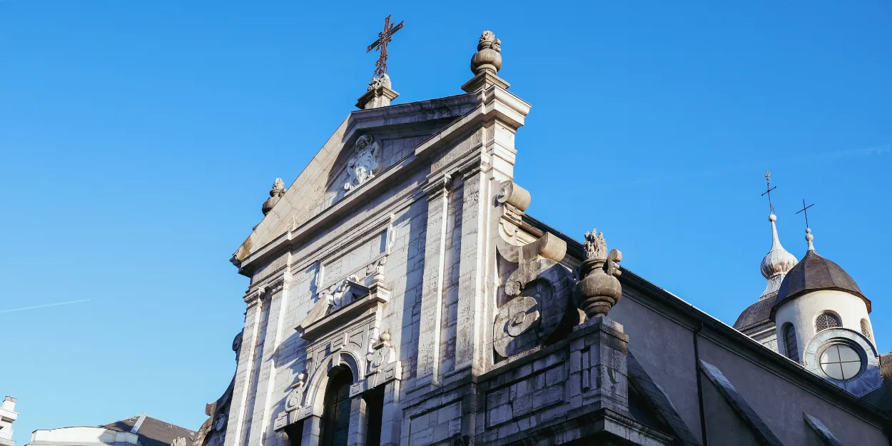 L'Église_catholique_ordonner 84_prêtres_année