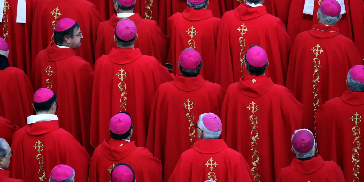 Le conclave chargé d'élire le nouveau pape débutera le 7 mai
