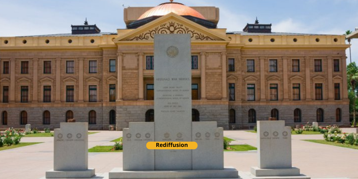 Il funzionario eletto e il pastore hanno rubato copie della Bibbia dalla Camera dei rappresentanti dell'Arizona