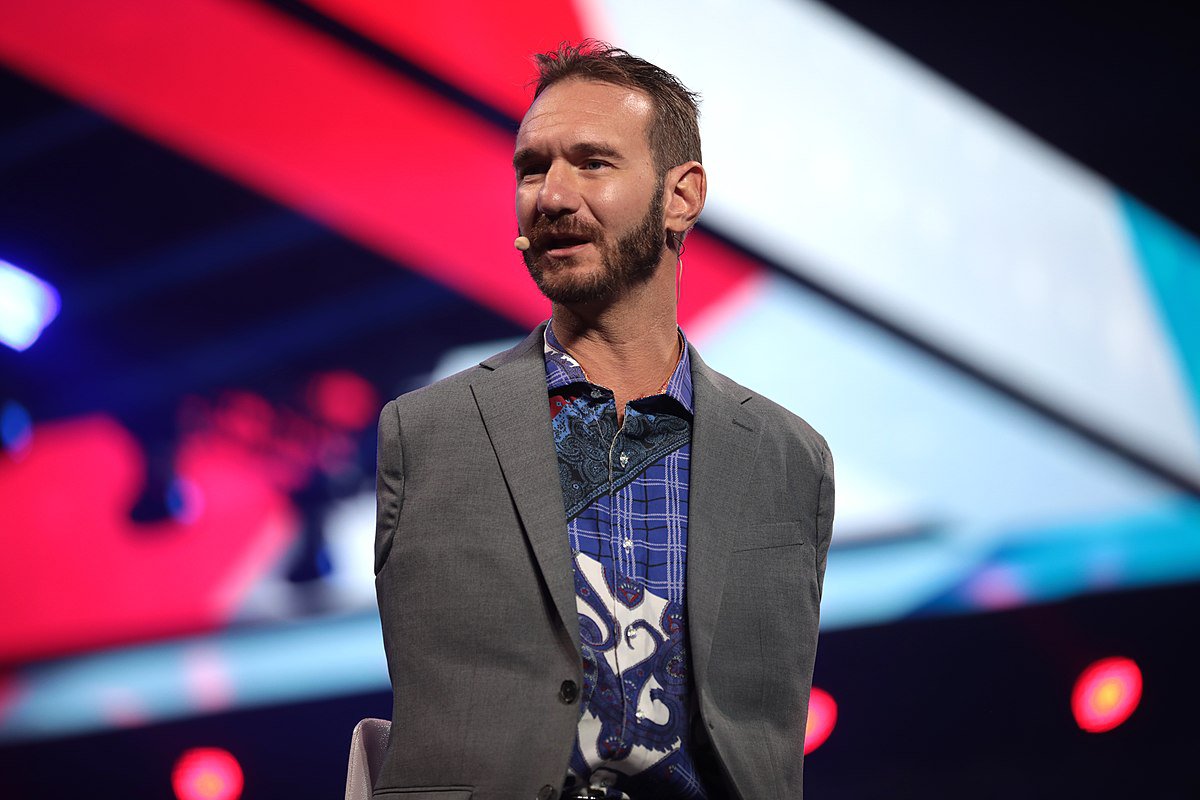 Nick Vujicic appelle les églises à aborder le péché sexuel  une discussion franche sur l'addiction pornographique