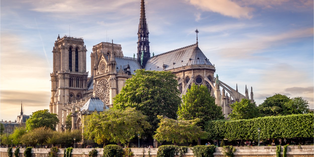 Notre-Dame findet einen Teil seines Rahmenwerks wieder