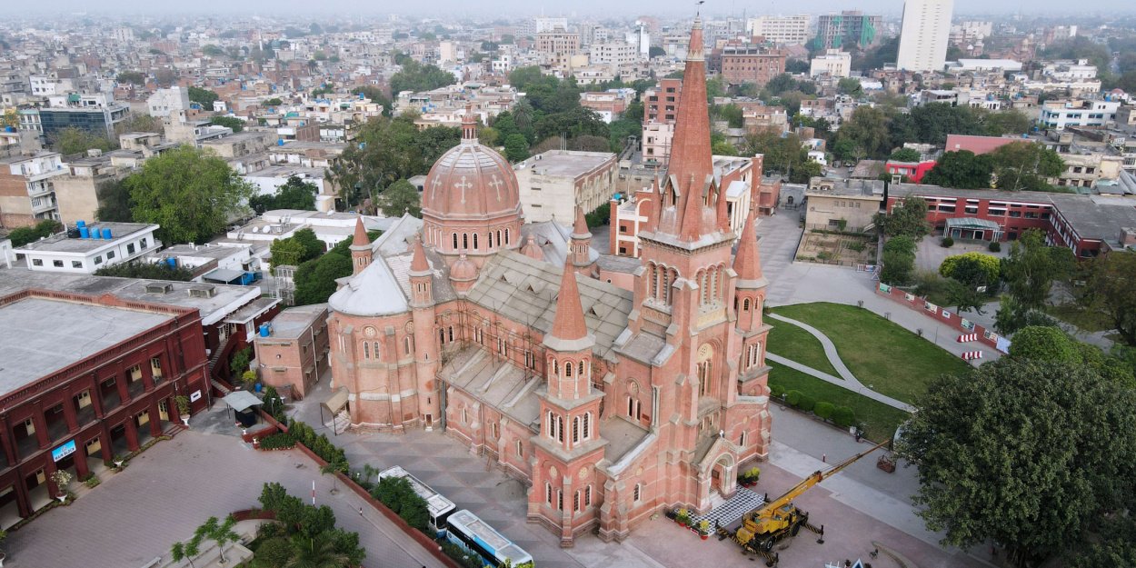 Pakistan les évêques plaident pour la protection des chrétiens accusés à tort de blasphème