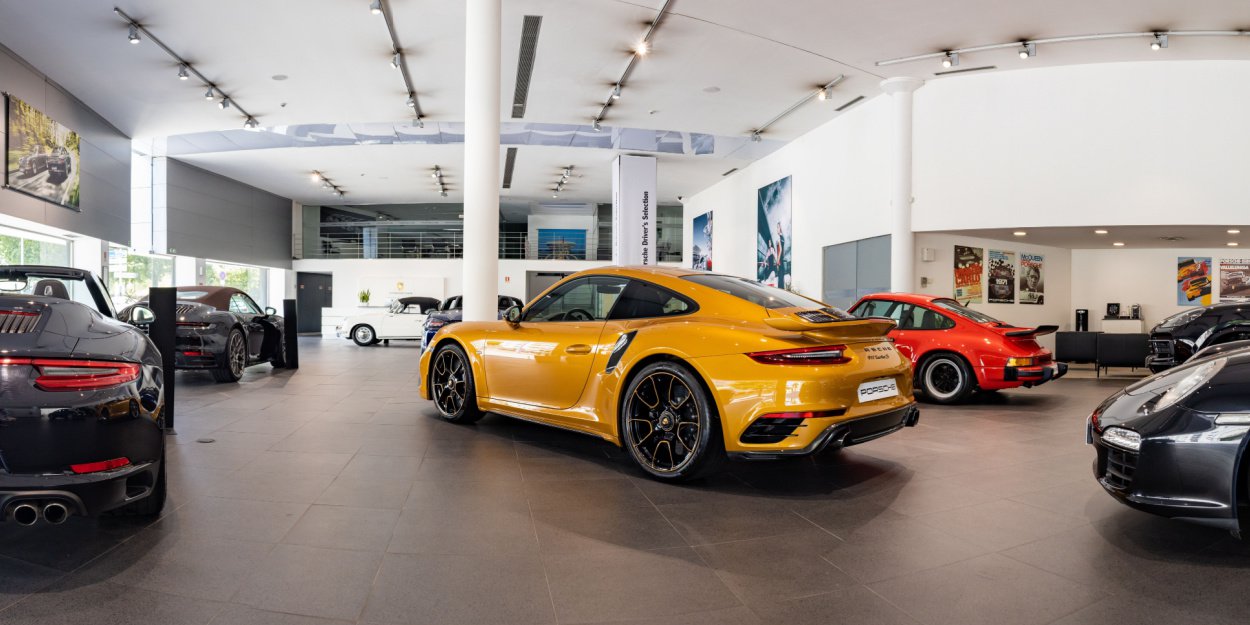 Porsche lituje odstranění Cristo Rei z Lisabonu z reklamy