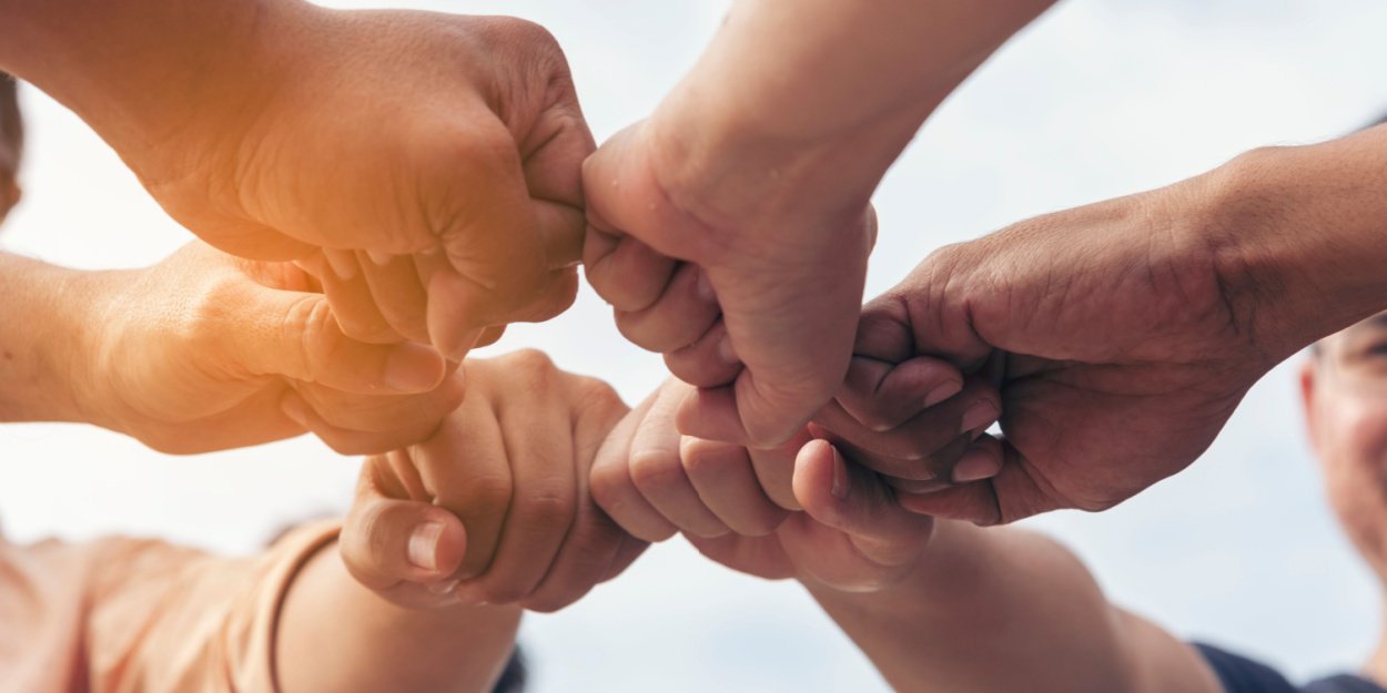 Prions pour nous attacher à ce qui nous réunit, et non à nos différences