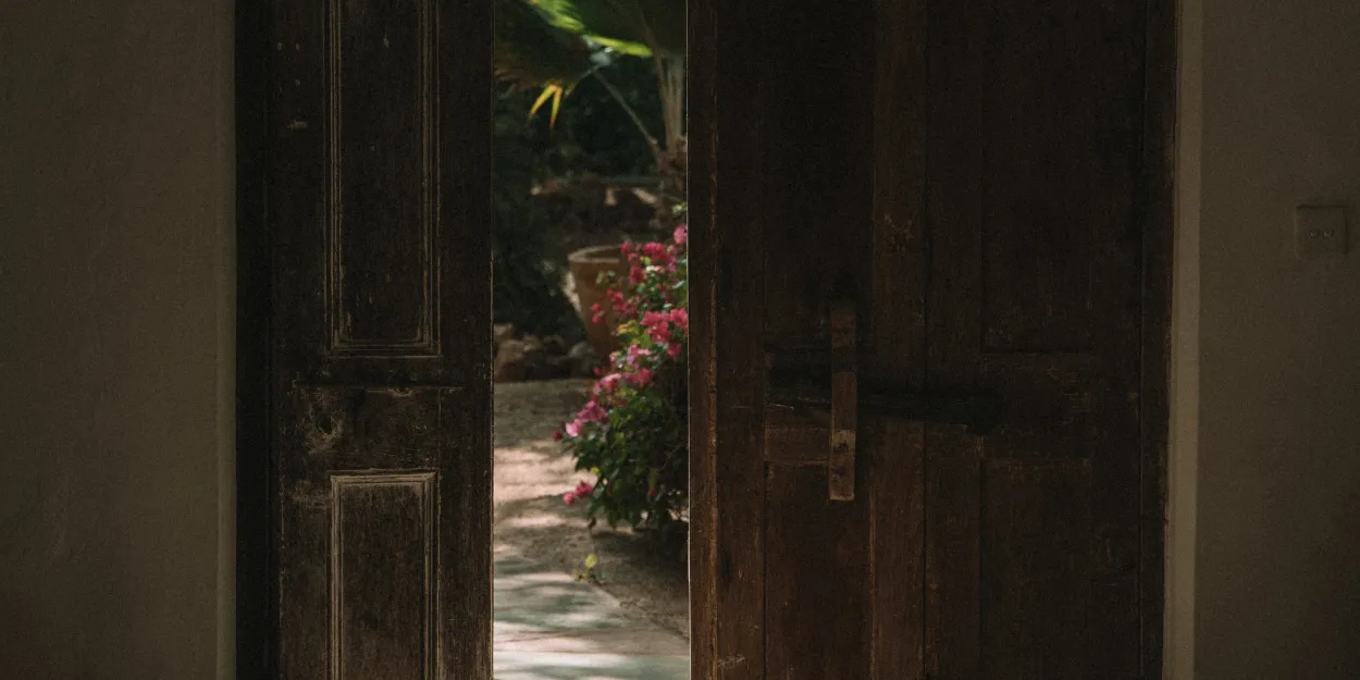 Quand_porte_ferme_J'en_ouvre_une_autre_Présenciel