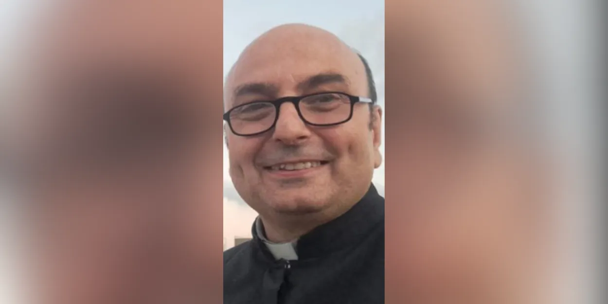 Qui est le père Romanelli, le curé de la seule paroisse catholique de Gaza ?