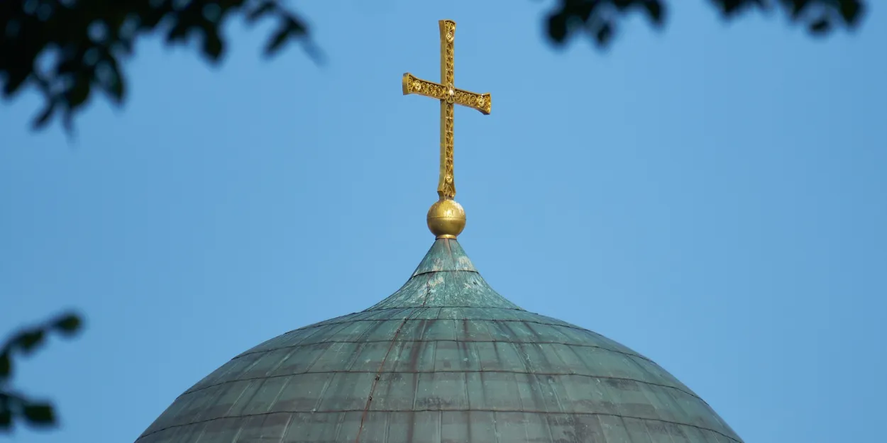 Russie_frappe_églises_ukrainiennes_culte_continue