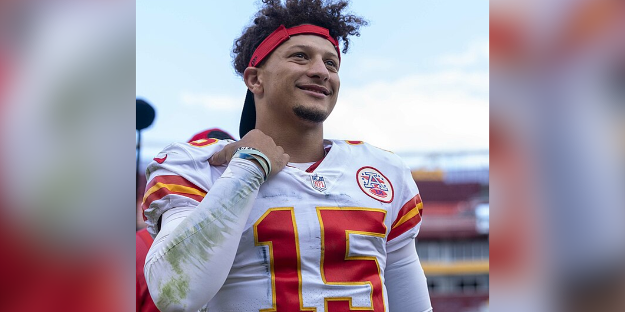 Super Bowl LVIII  Patrick Mahomes Rend Gloire à Dieu après la victoire des Chiefs de Kansas City