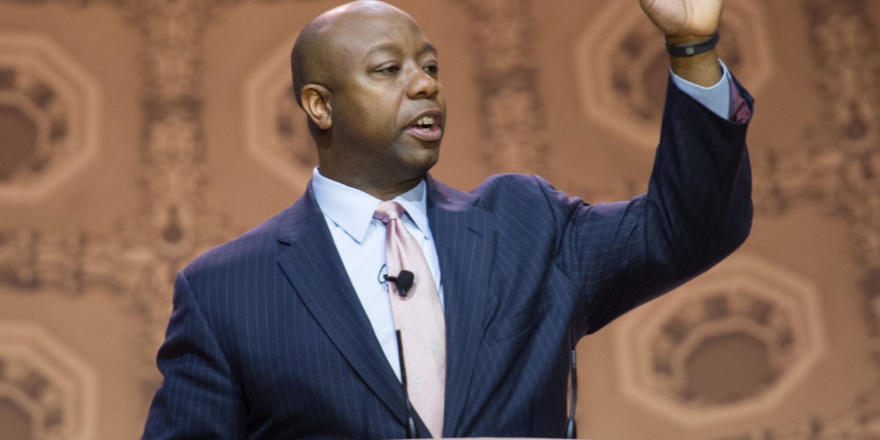 Tim Scott, sénateur évangélique, annonce sa candidature à la Maison Blanche