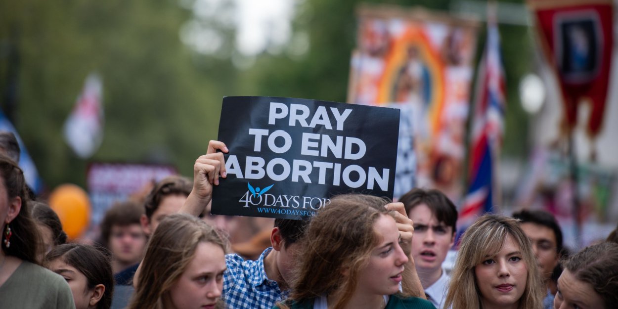 Prediger wird in London angeklagt, weil er vor einer Abtreibungsklinik protestiert hat