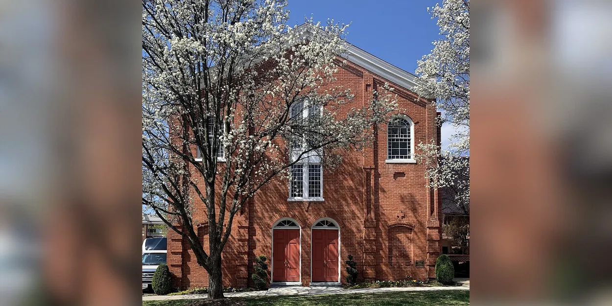 Une église historique s'engage pour l'éducation aux Etats-Unis 132 000 $ pour effacer les dettes des étudiants