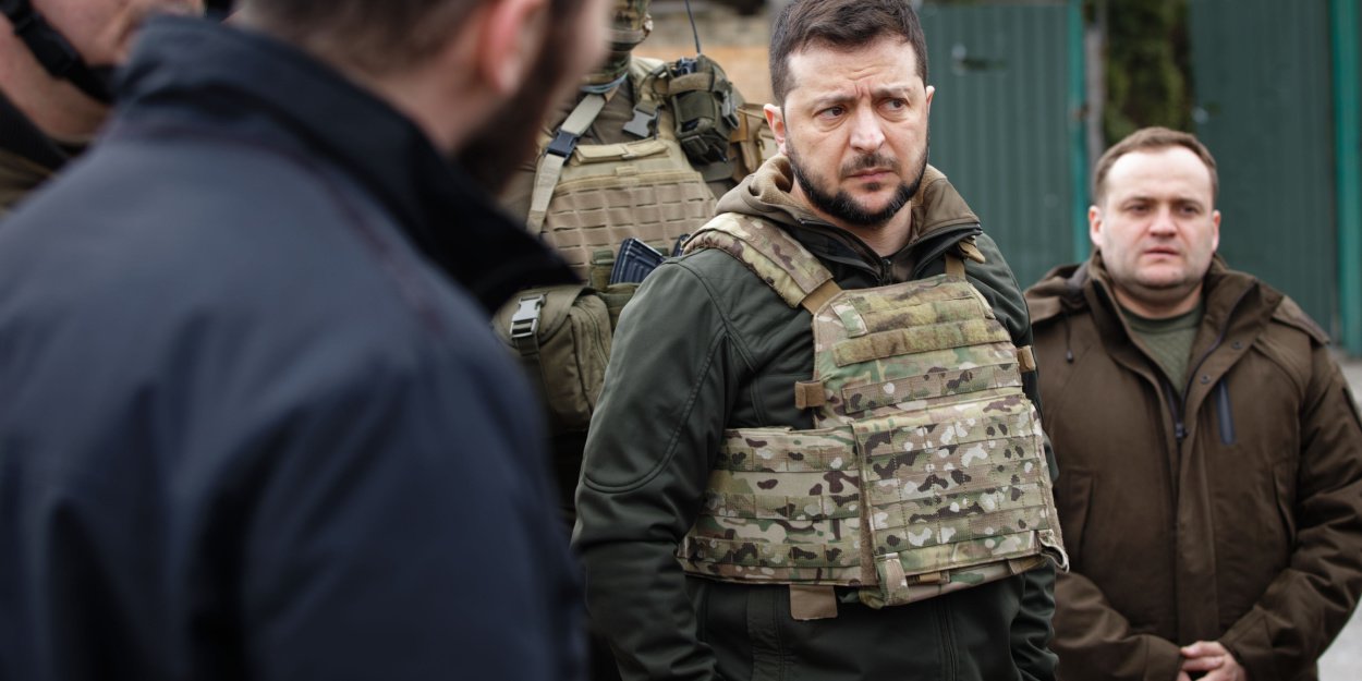 Zelensky visited the cathedral in Odessa hit during a Russian bombardment