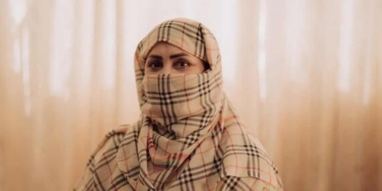 de-la-peur-a-lexil-le-parcours-de-foi-de-zakie-chretienne-afghane