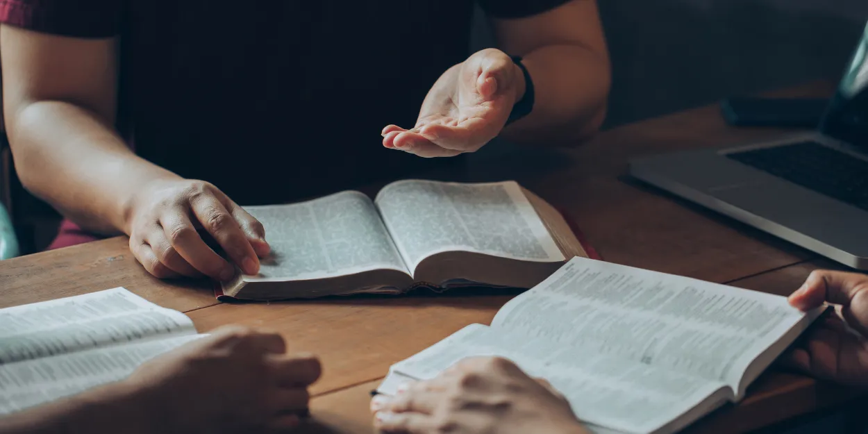 Canada_quand_la_lutte_contre_les_discours_de_haine_mene_a_criminaliser_la_bible