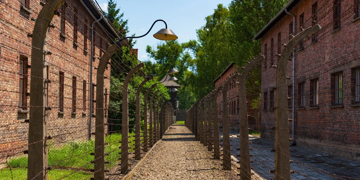 eva_schloss_ seteint_a_96_ans_survivante_juive_dauschwitz_et_demi_soeur_danne_frank