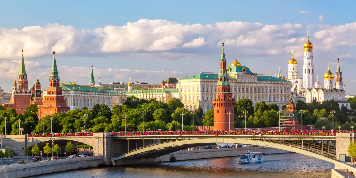 chef_diplomatie_Vatican_visite_Moscou