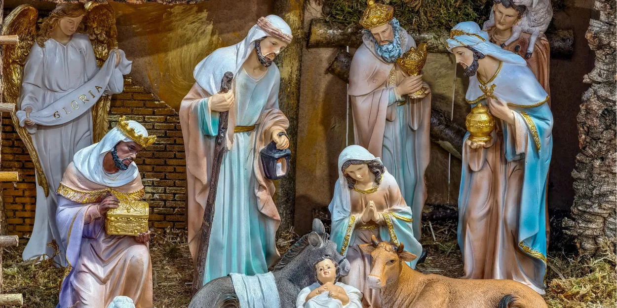 Degradations_dans_les_eglises_des_personnages_dune_creche_de_noel_brises