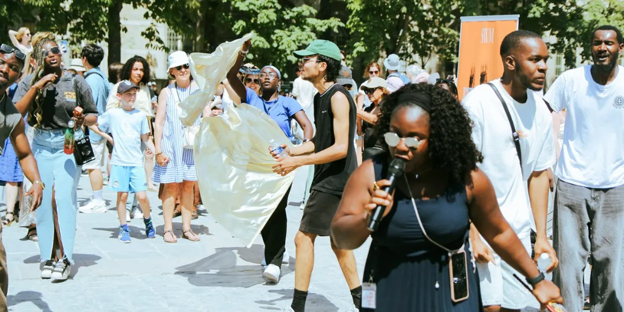 fete_musique_louange_plein_coeur_paris_groupe_street_worship_music
