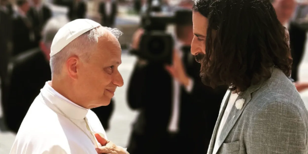 jonathan_roumie_se_joint_au_pape_dans_son_appel_paix_moyen_orient