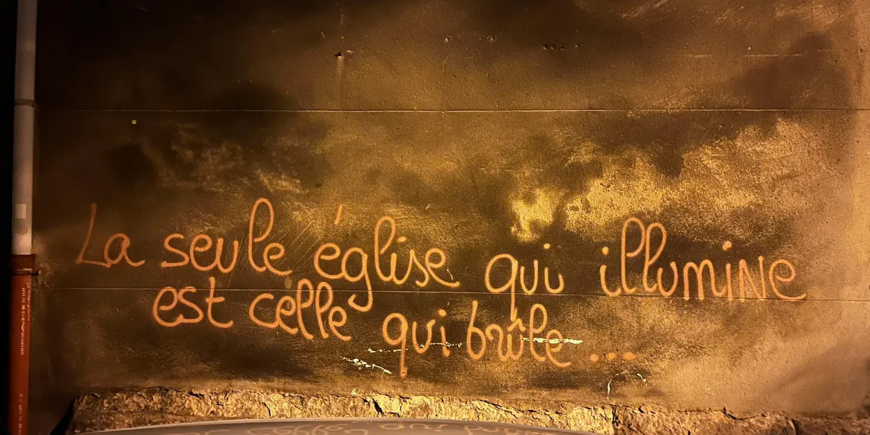 la_seule_eglise_illumine_celle_qui_brule_tags_antichretiens_marseille