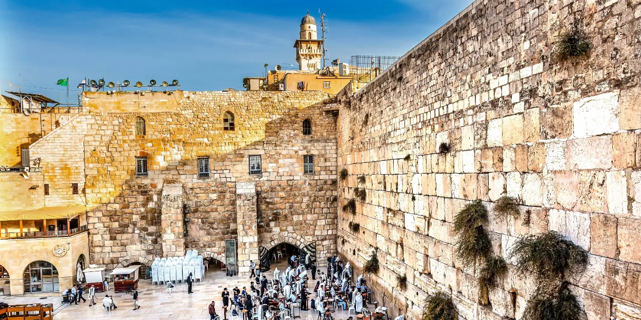 leon_XIV_appelle_eglises_chretiennes_reunir_jerusalem_2033