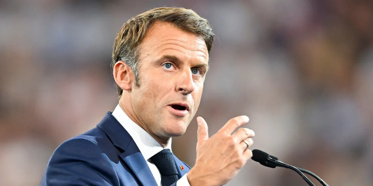 macron_appelle_defendre_loi_1905_pour_preserver_notre_liberte