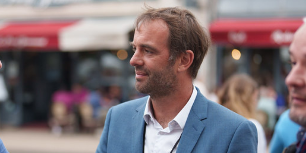 mayor_montpellier_michael_delafosse_porte_etendard_laicite