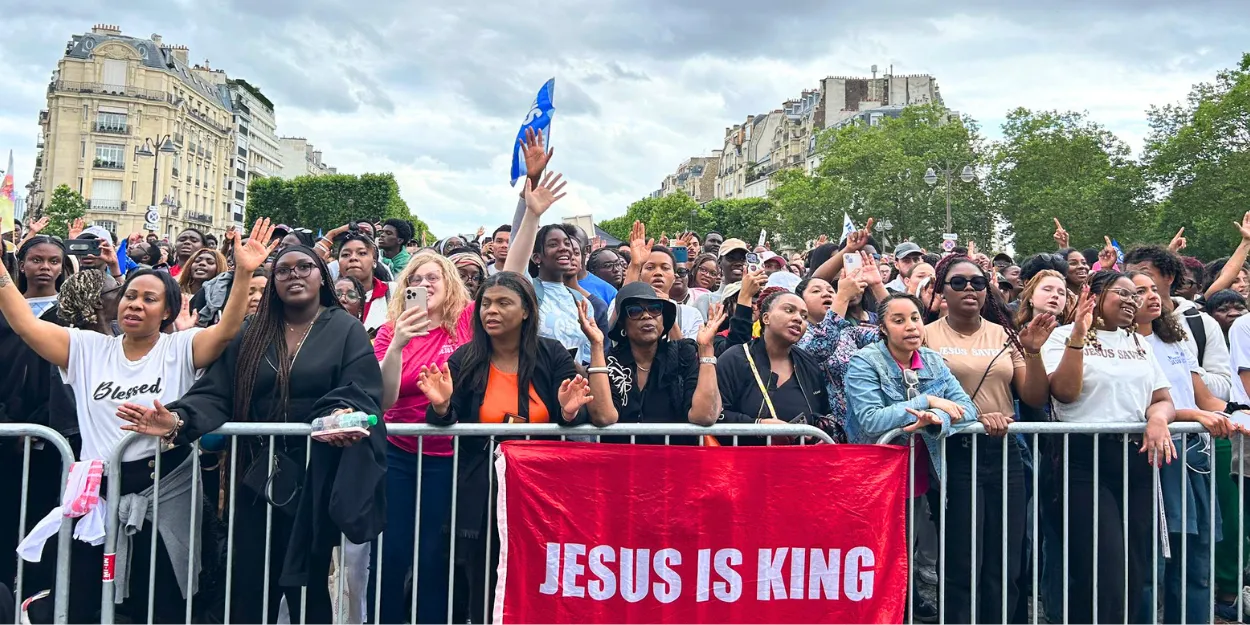 la-marche-pour-jesus-a-battu-un-nouveau-record-70-000-participants-a-paris