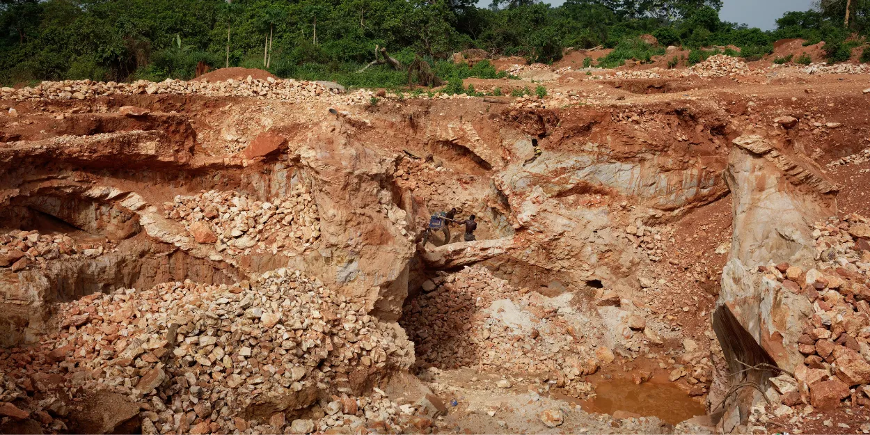 effondrement-dune-mine-en-centrafrique-le-pre-bartolomei-alerte-sur-la-dignit-humaine