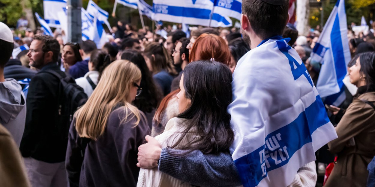 plus_180000_manifestants_contre_antisemitisme