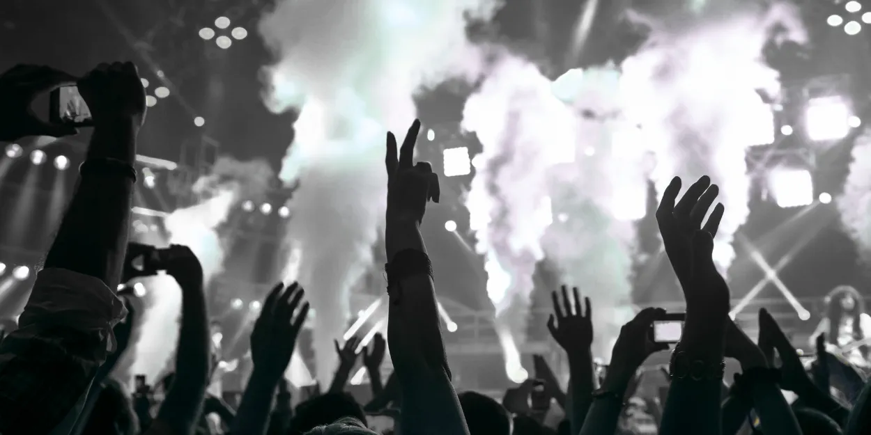 prêtre_anglican_preche_boites_nuit_du_kenya