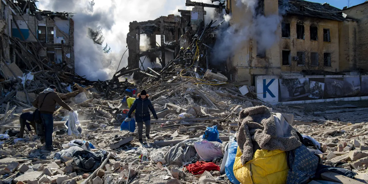 quatre_ans_apres_debut_guerre_vie_continue_pour_ukrainiens