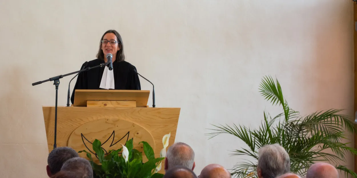quelle_place_pour_femme_eglise_article_federation_entraide_protestante